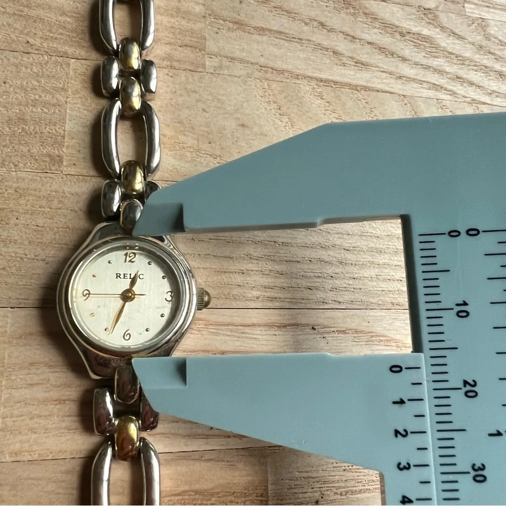 Relic two-tone ladies watch NEW BATTERY